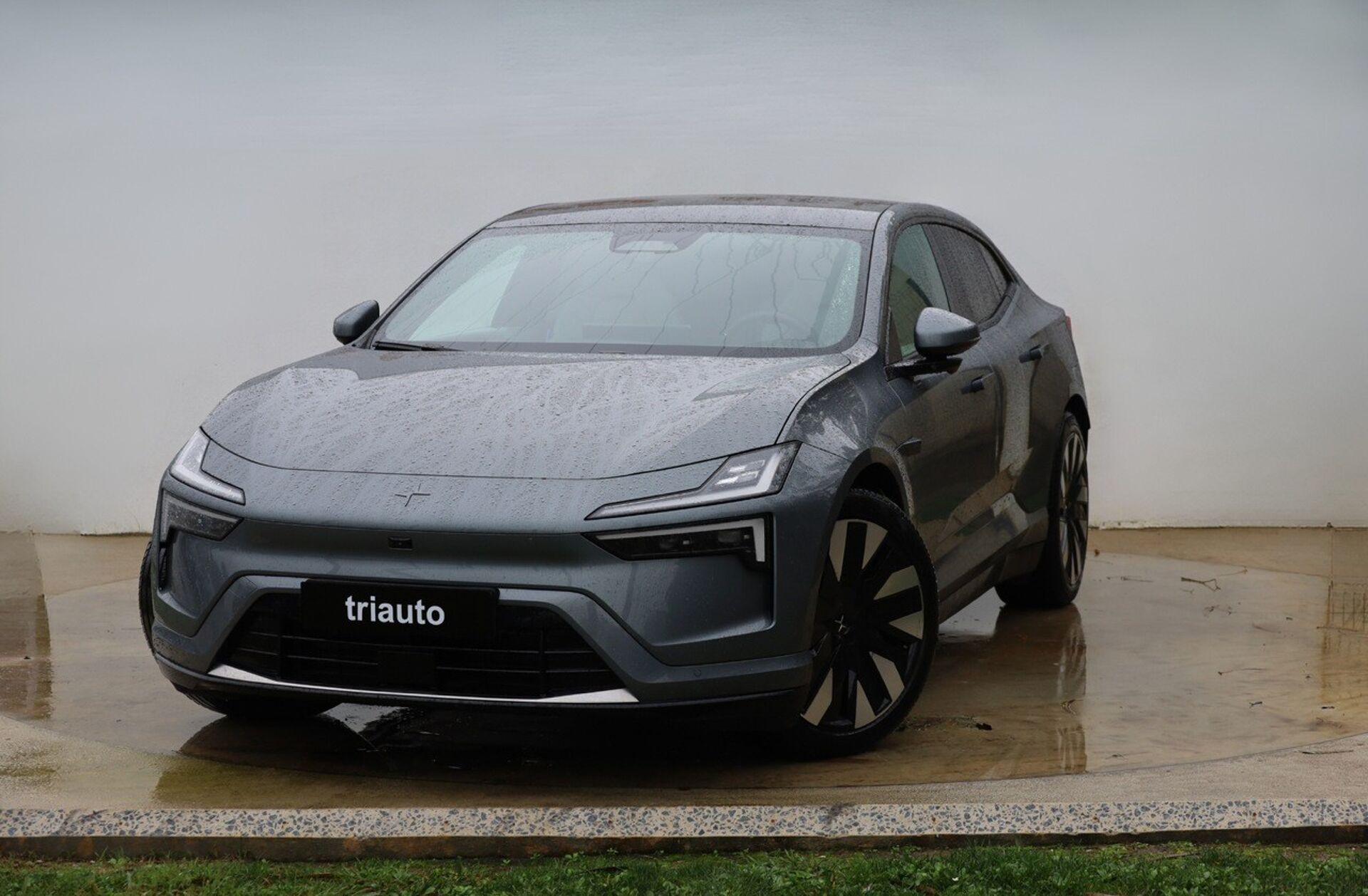 POLESTAR 4 Long Range 100 kWh Dual Motor