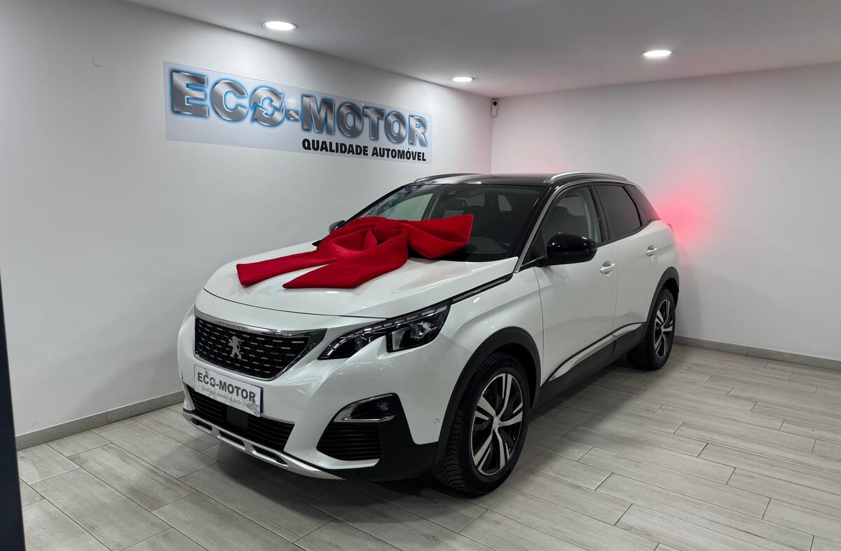 PEUGEOT 3008 1.2 PureTech Allure
