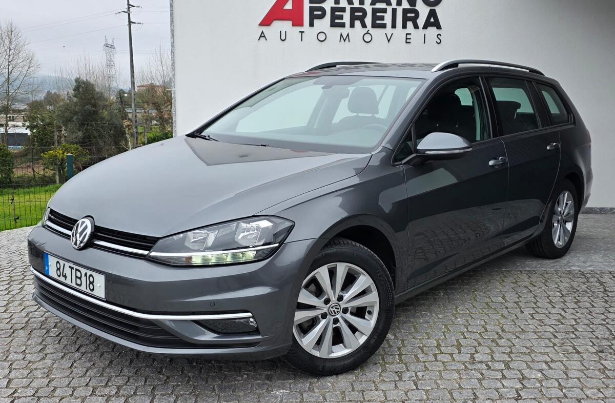 VOLKSWAGEN Golf 1.6 TDi Confortline
