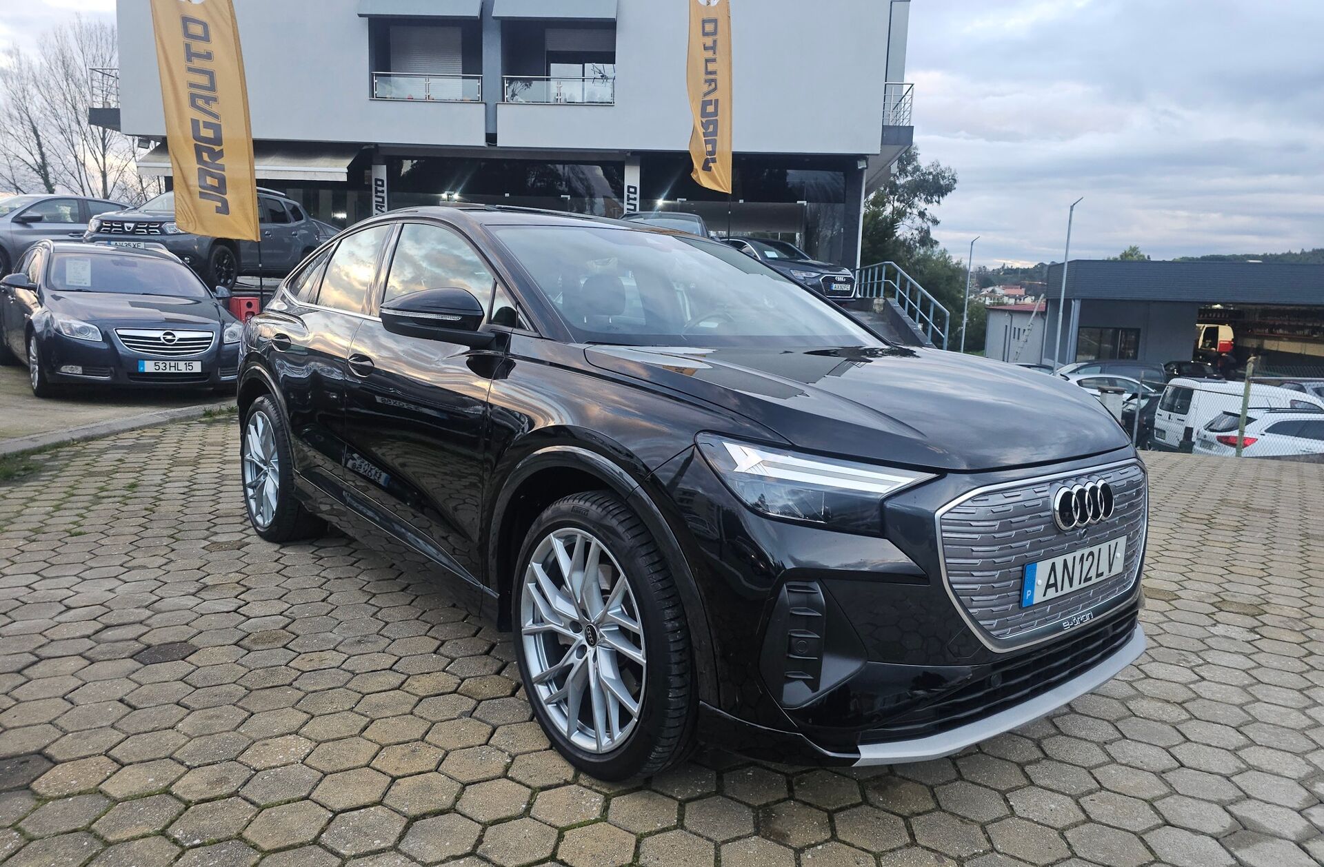 AUDI Q4 50 quattro 82 kWh