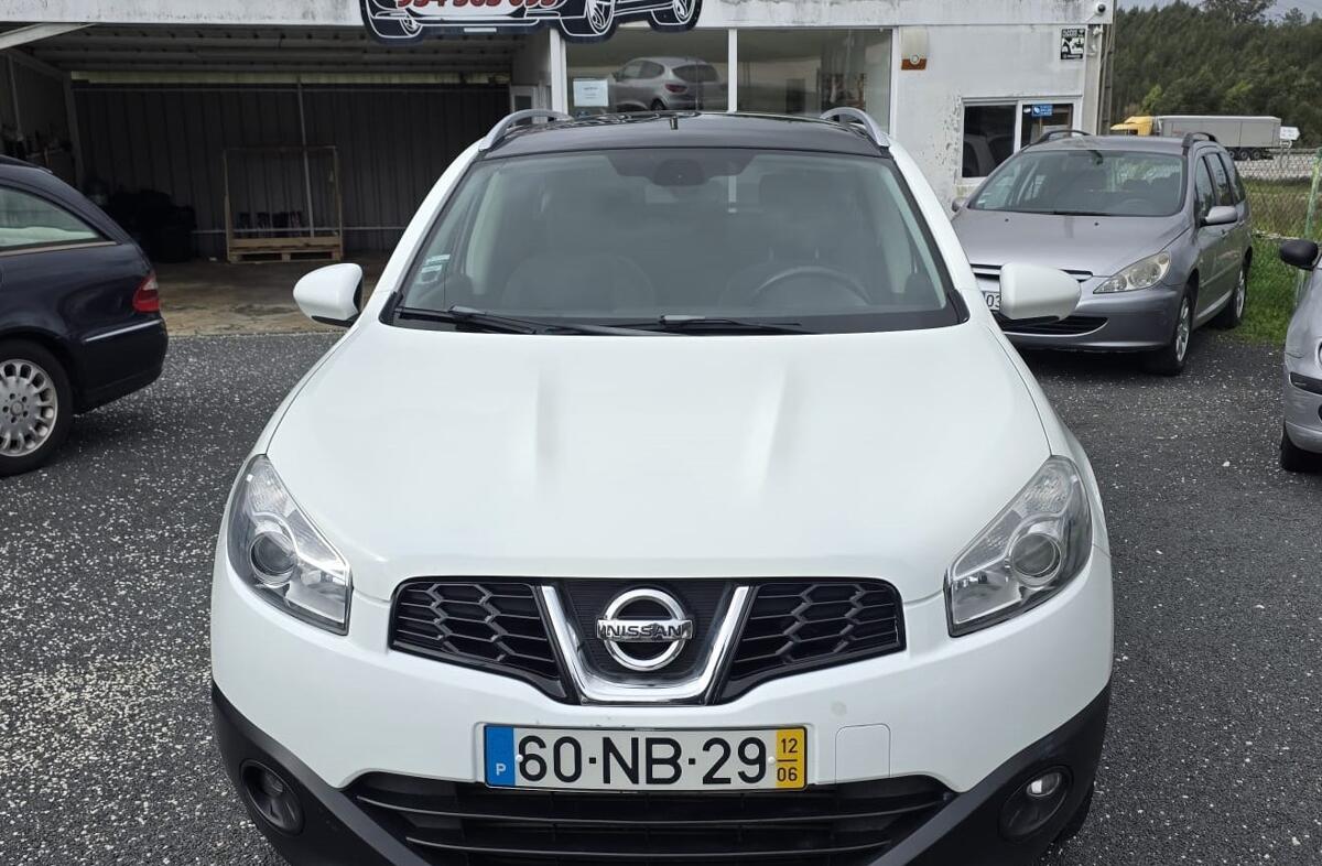 NISSAN Qashqai +2 1.5 dCi T.Prem.17