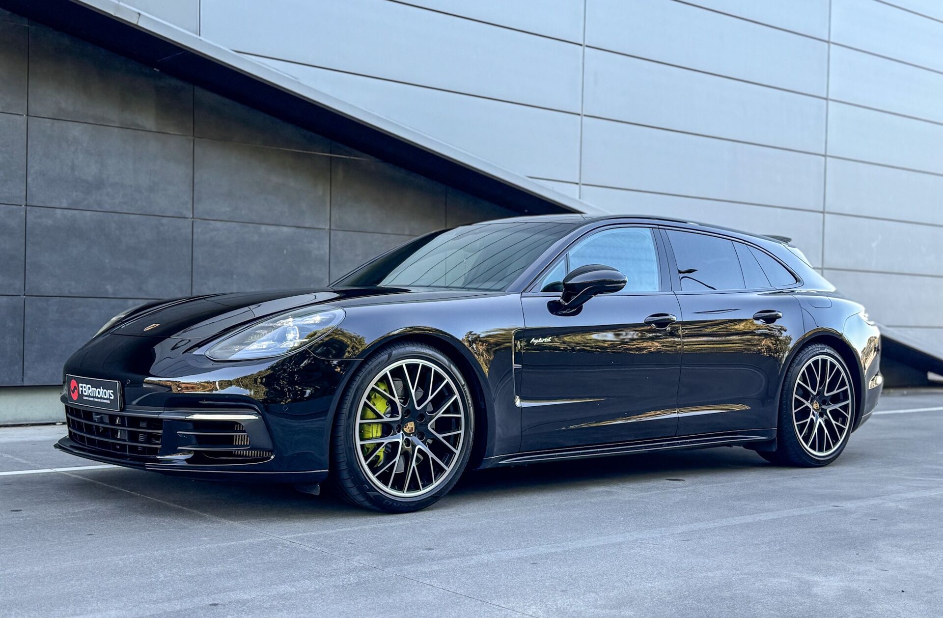PORSCHE Panamera 4 E-Hybrid