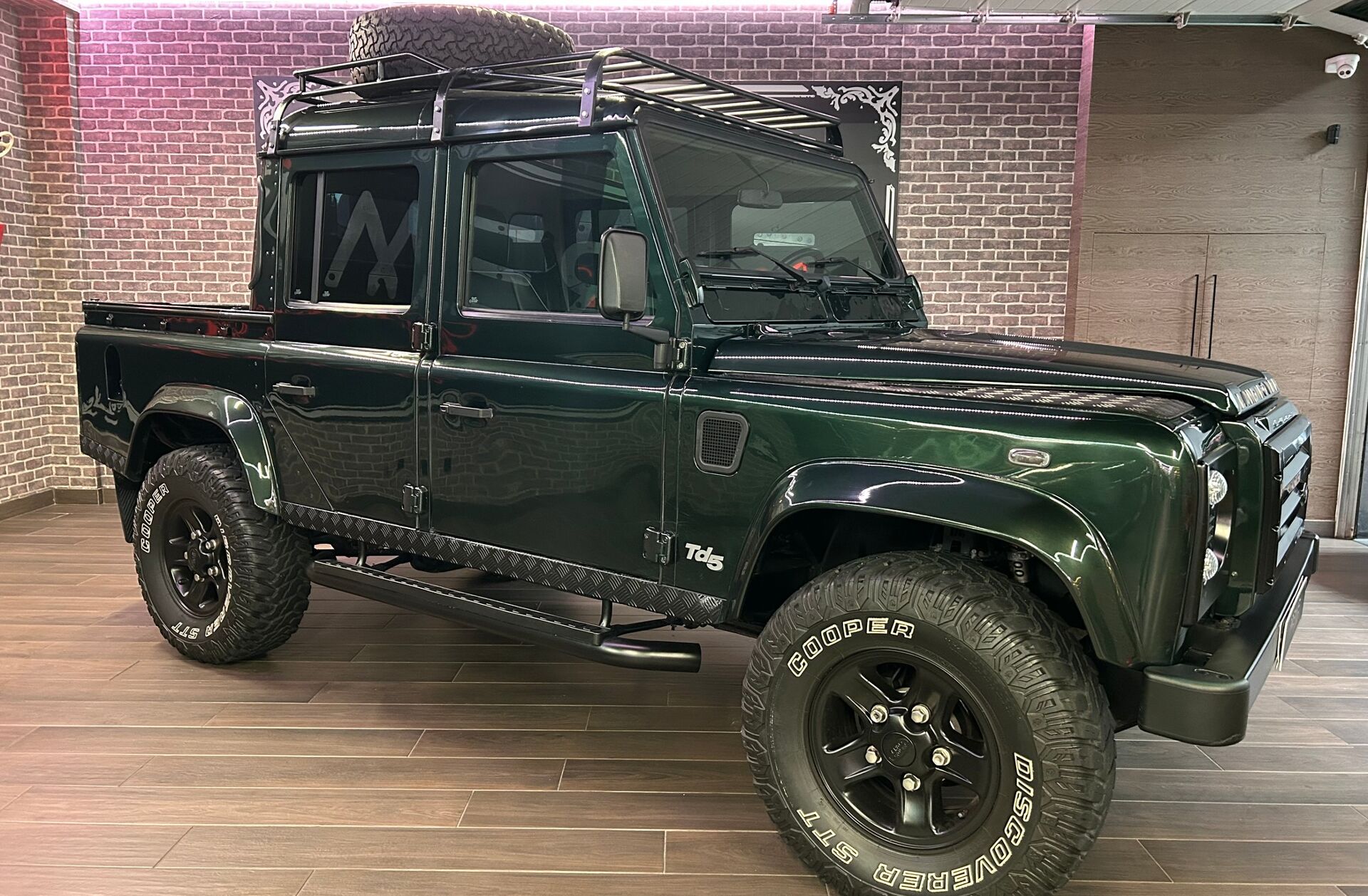 LAND ROVER Defender 130 2.5 Td5 Crew Cab