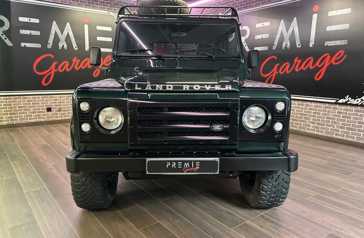 LAND ROVER Defender 130 2.5 Td5 Crew Cab