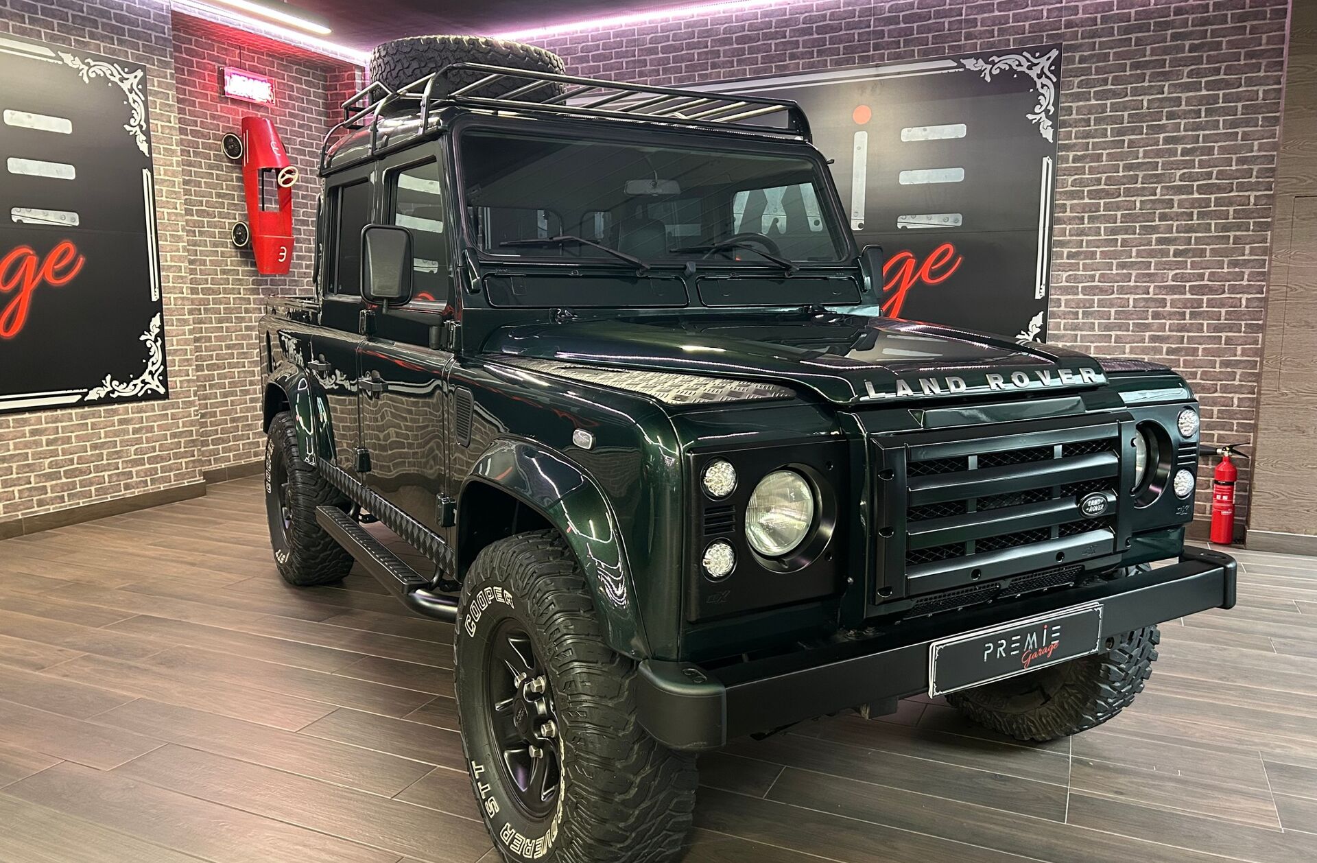 LAND ROVER Defender 130 2.5 Td5 Crew Cab