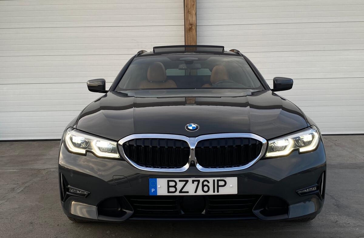 BMW Serie-3 330 e Touring Line Luxury Auto