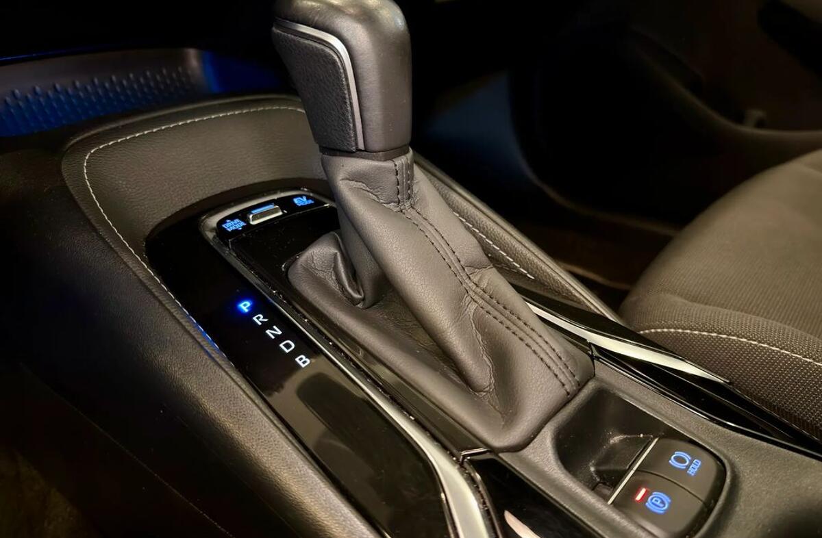 TOYOTA Corolla 1.8 Hybrid Exclusive