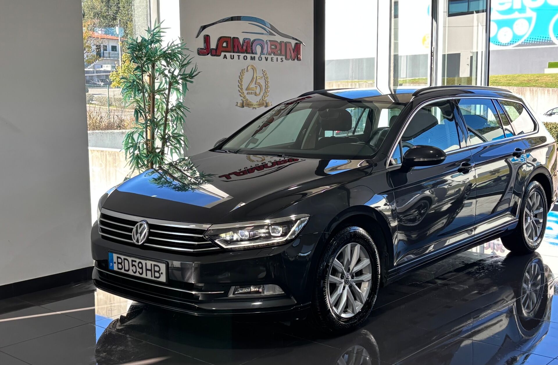 VOLKSWAGEN Passat 1.6 TDi Confortline