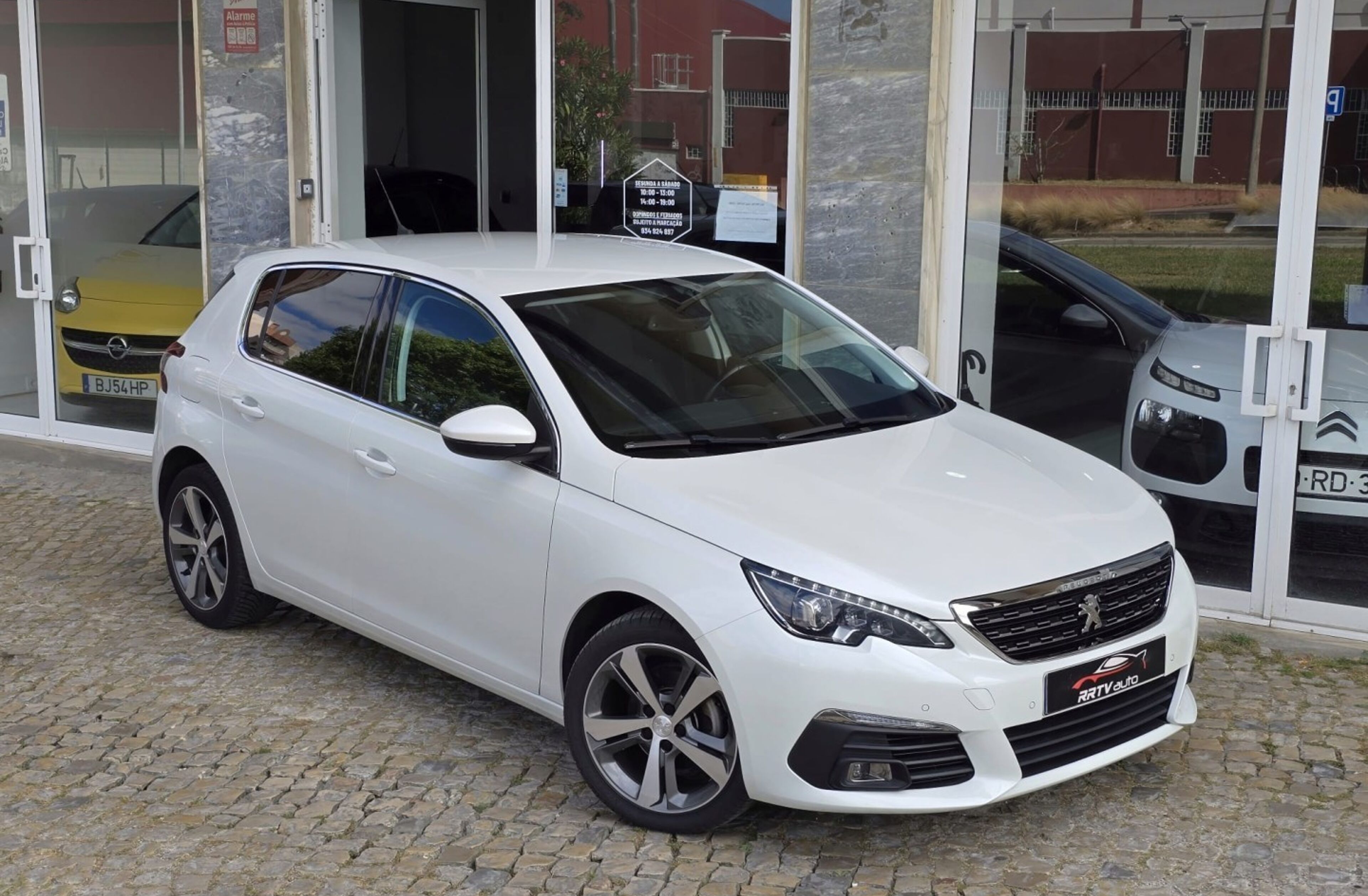 PEUGEOT 308 1.2 PureTech GT Line