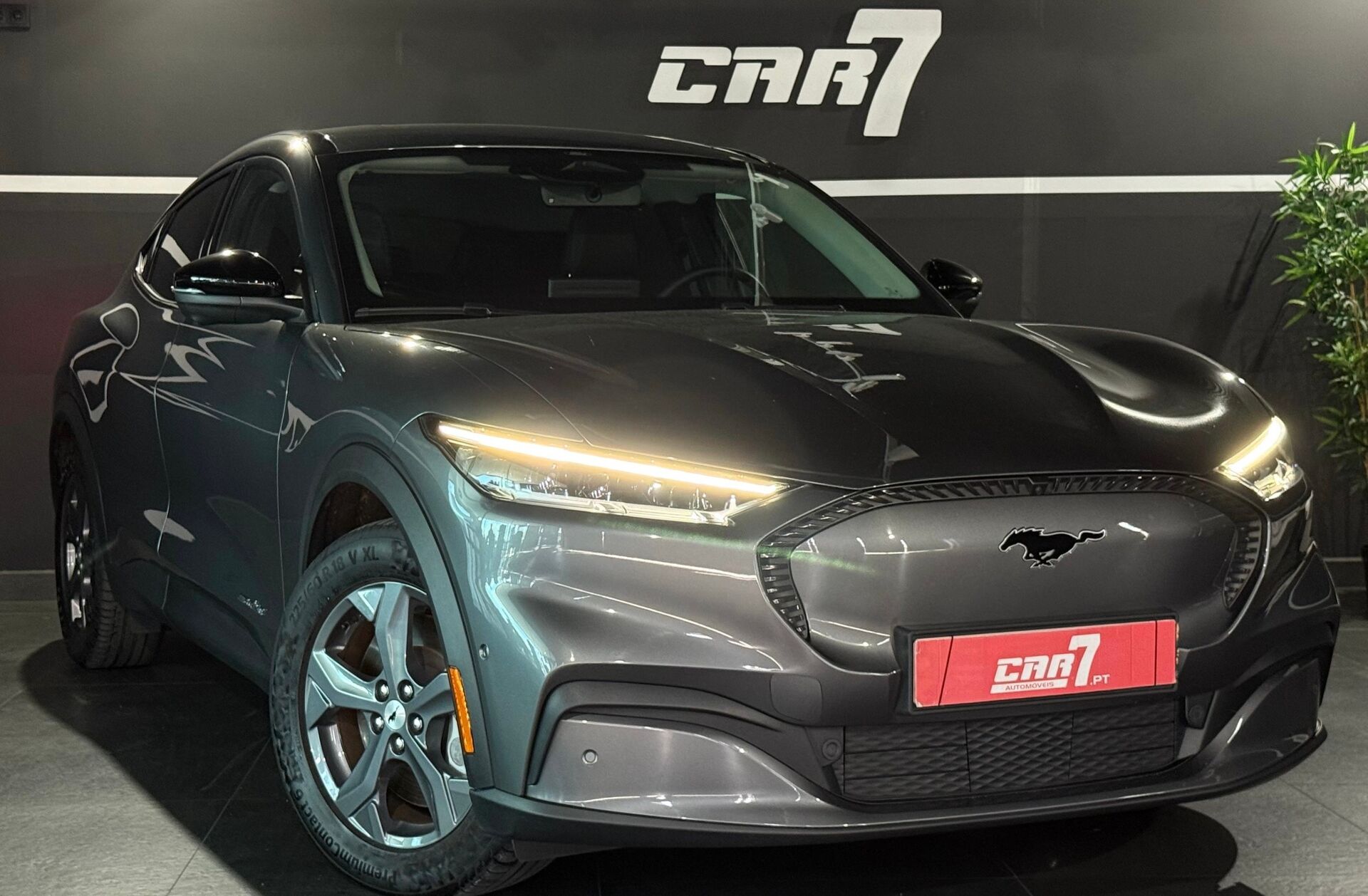 FORD Mustang Mach-E Base