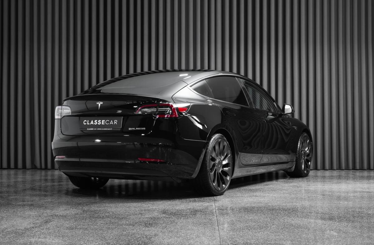 TESLA Model 3 Performance Dual Motor AWD