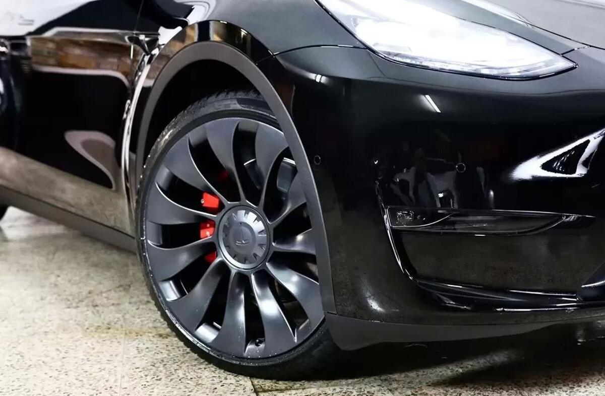 TESLA Model Y Performance Tração Integral