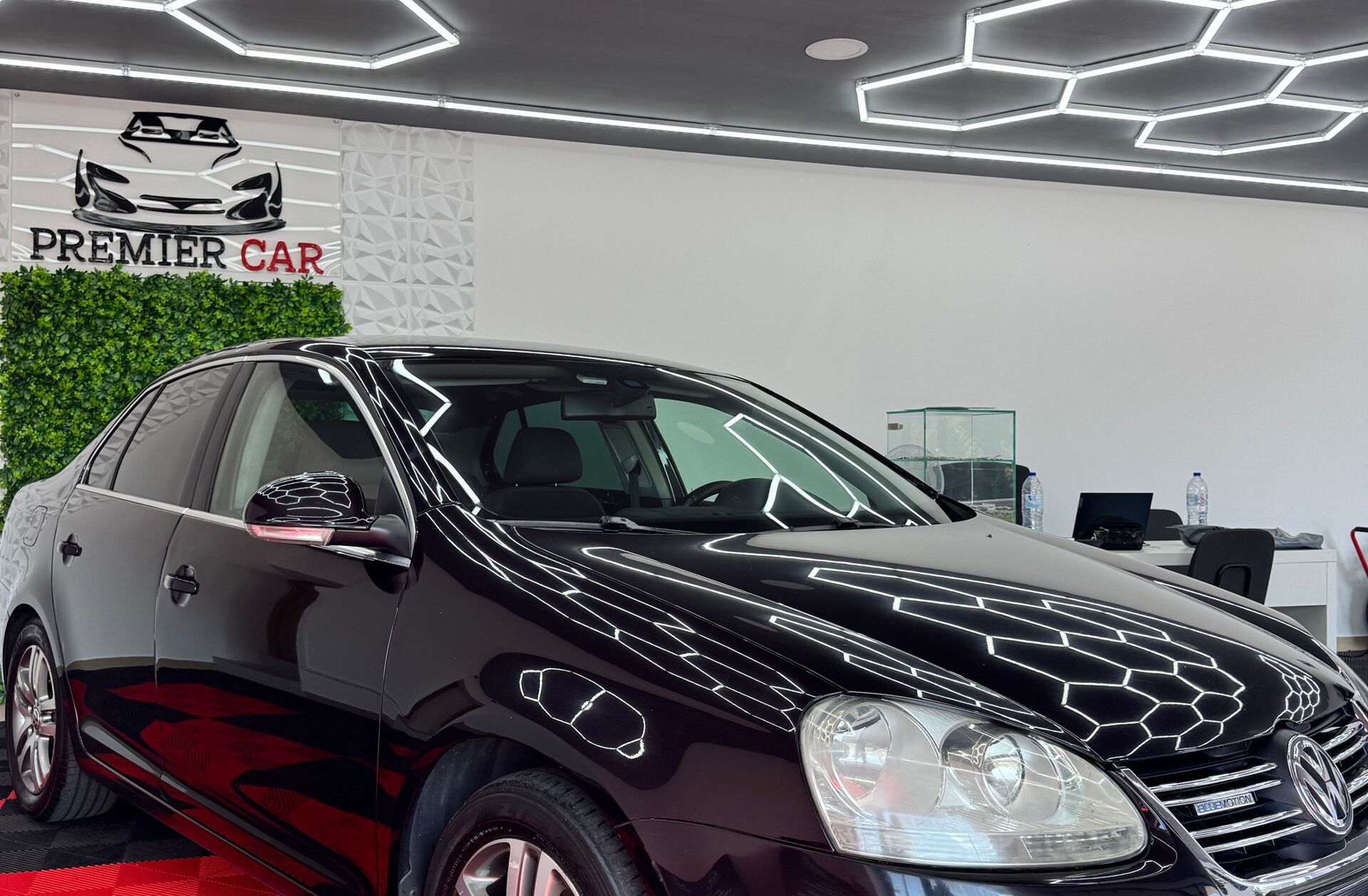 VOLKSWAGEN Jetta 1.9 TDi BlueM. Confortline