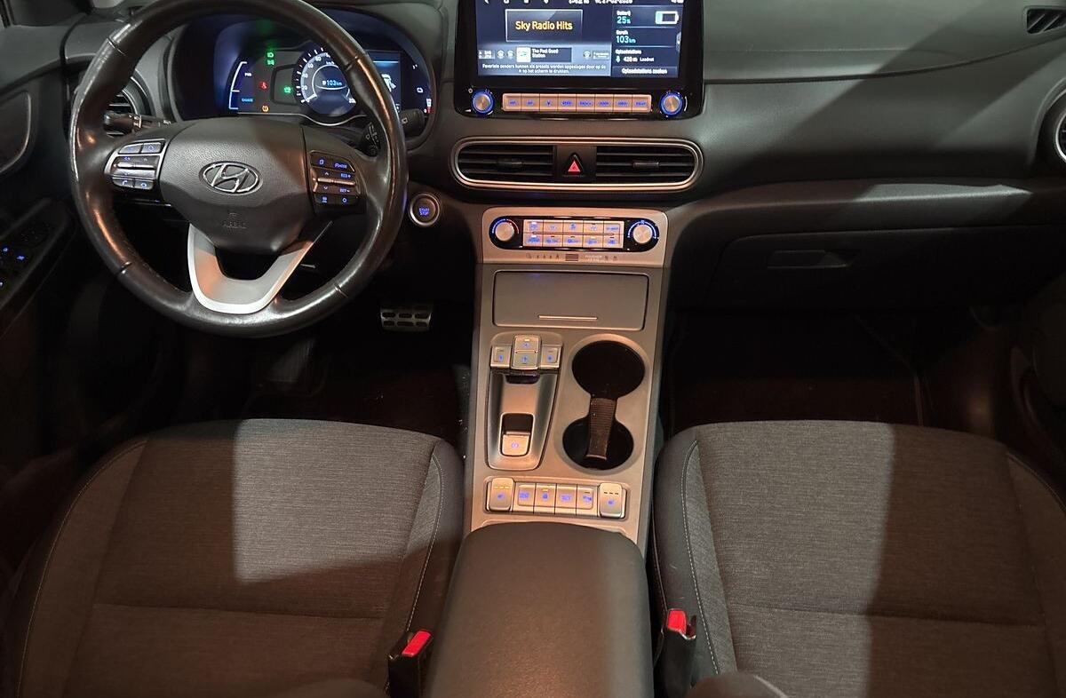 HYUNDAI Kauai EV 64 kWh Premium