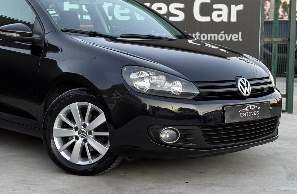 VOLKSWAGEN Golf 1.6 TDi Confortline
