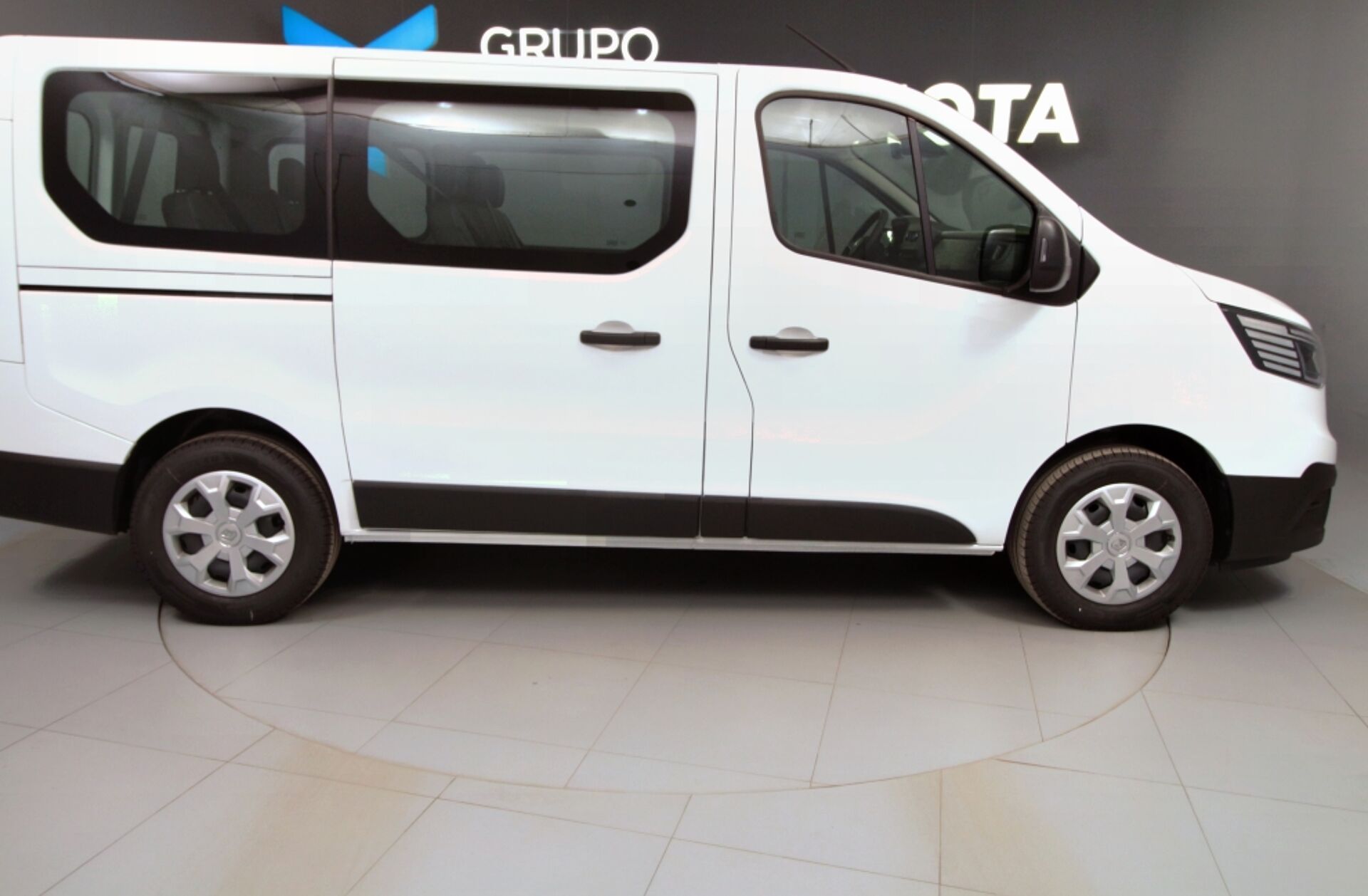 RENAULT Trafic 2.0 Blue dCi L2 Grand Equilibre