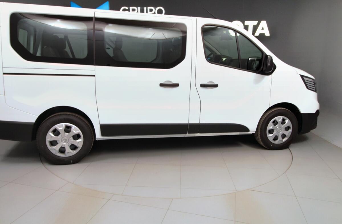 RENAULT Trafic 2.0 Blue dCi L2 Grand Equilibre