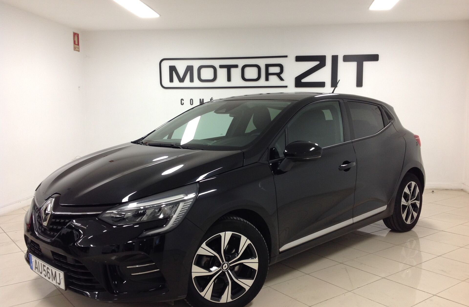 RENAULT Clio 1.0 TCe Techno