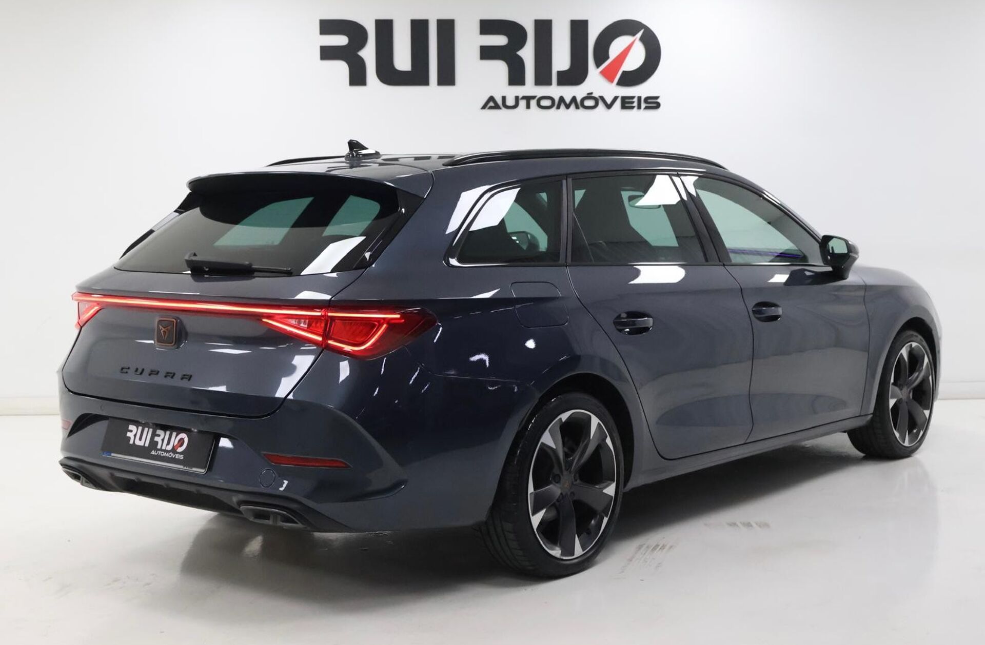CUPRA Leon 1.5 eTSI DSG