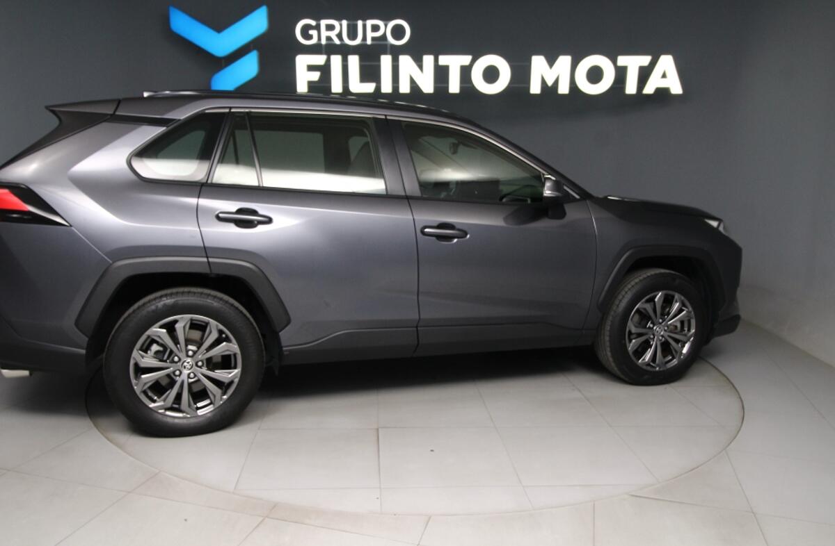 TOYOTA RAV 4 2.5 HDF Exclusive