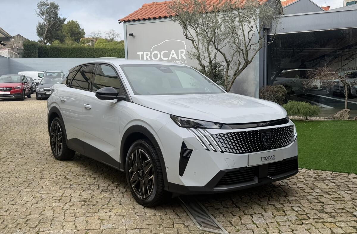 PEUGEOT 3008 1.2 Hybrid Allure e-DCS6
