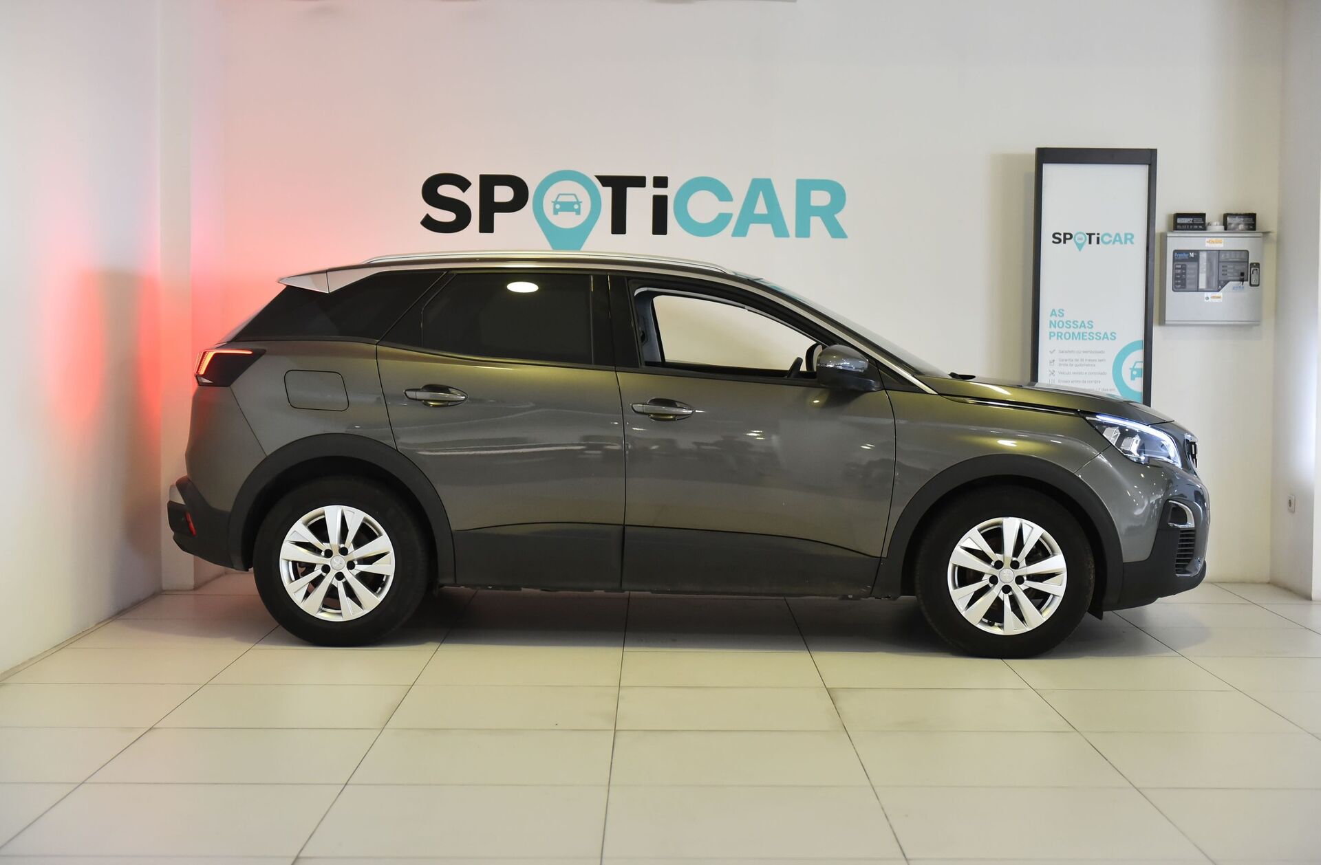 PEUGEOT 2008 1.2 PureTech Active Pack