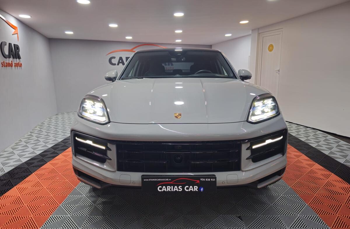 PORSCHE Cayenne E-Hybrid