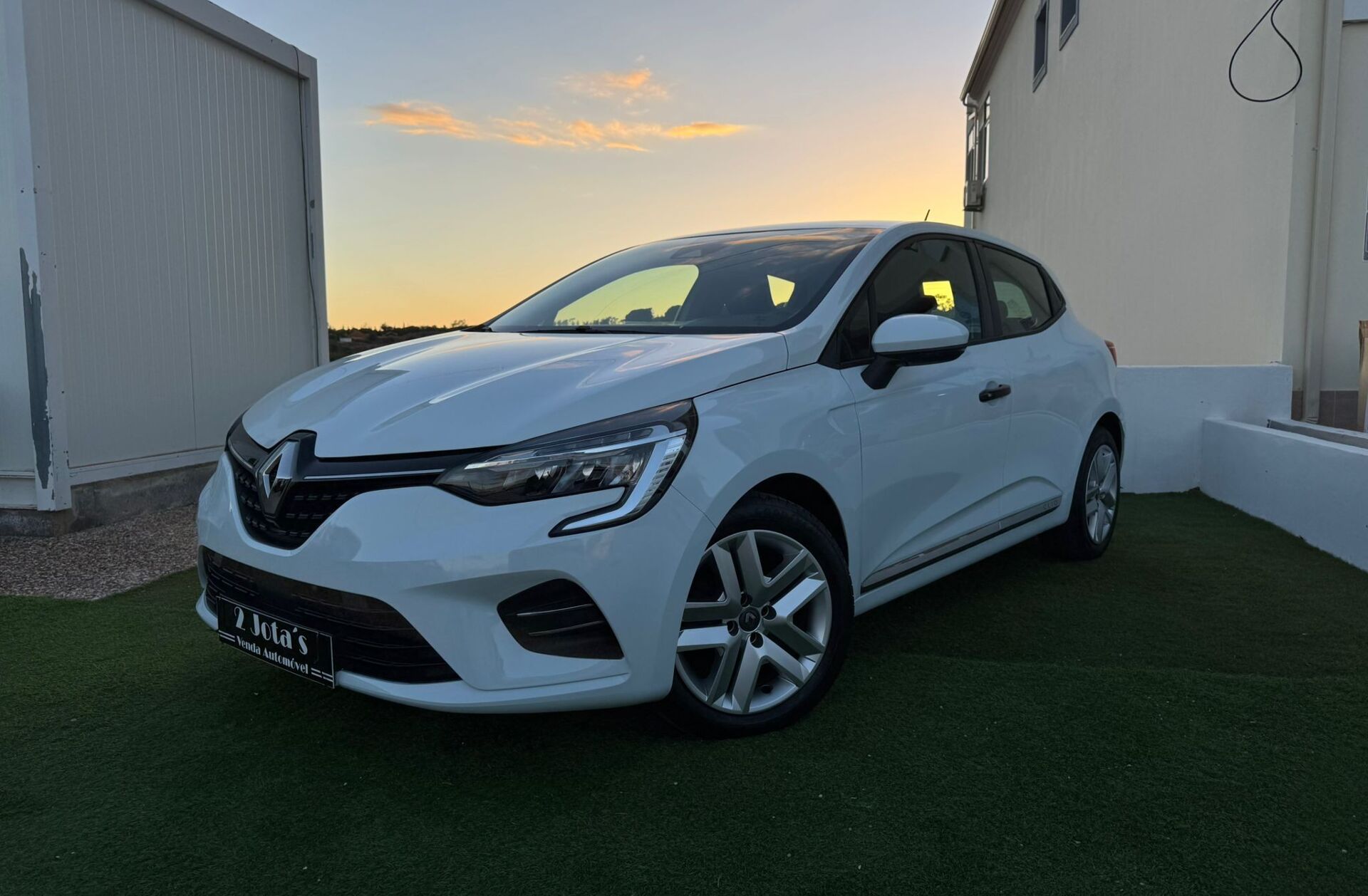 RENAULT Clio 1.0 SCe Zen