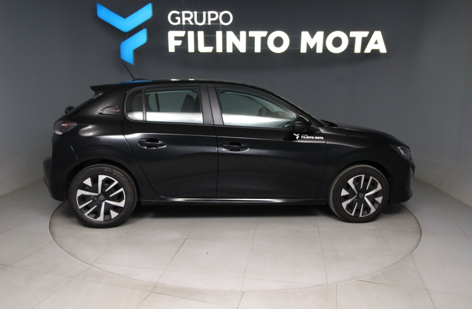 PEUGEOT 208 1.2 PureTech Style