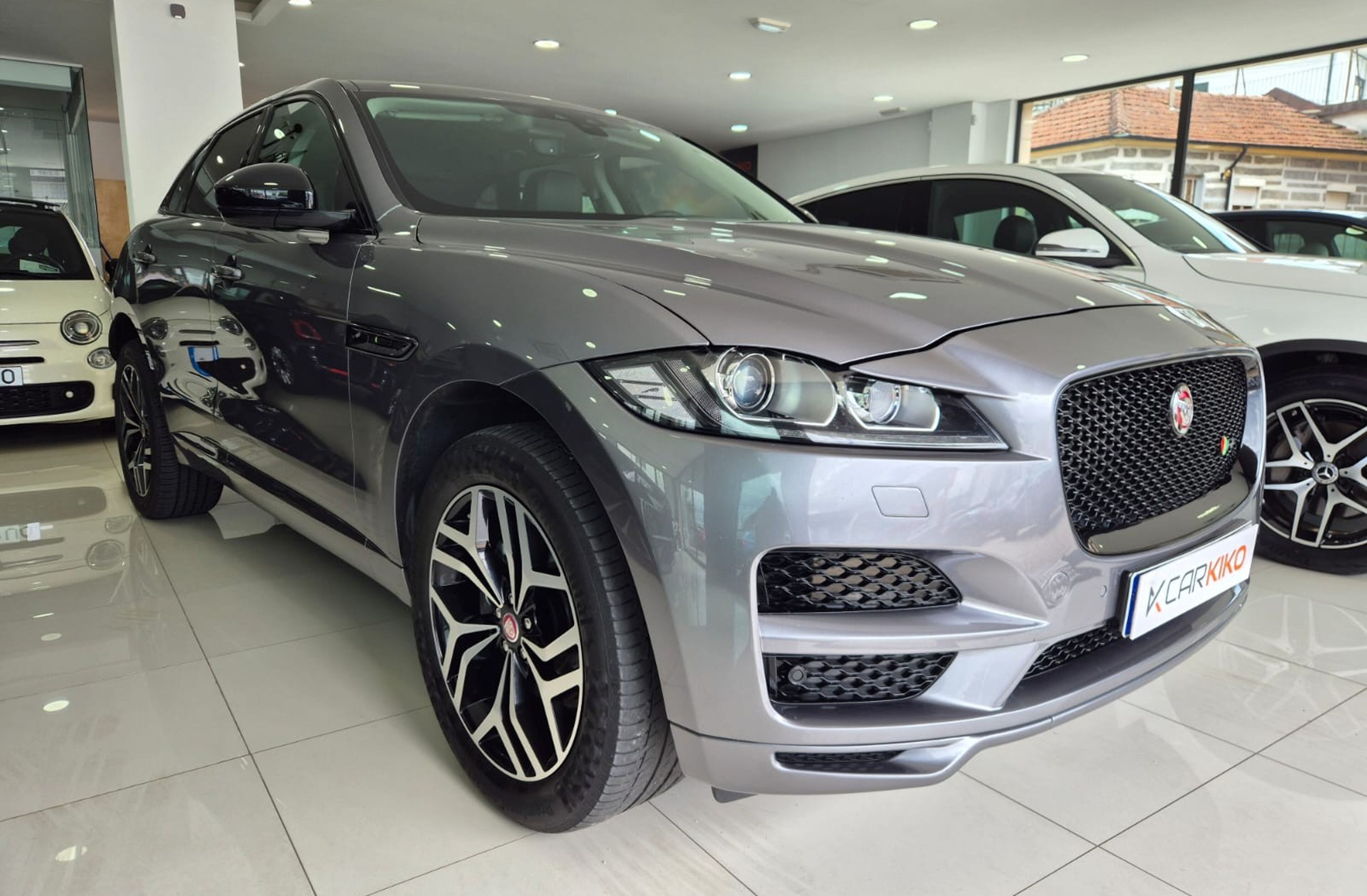 JAGUAR F-Pace 2.0 i4D R-Sport Aut.