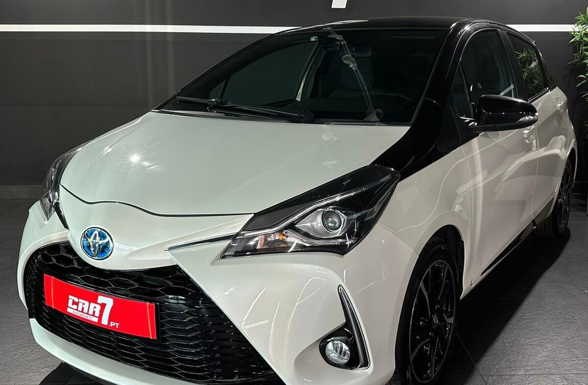 TOYOTA Yaris 1.5 HSD Comfort+P.Style