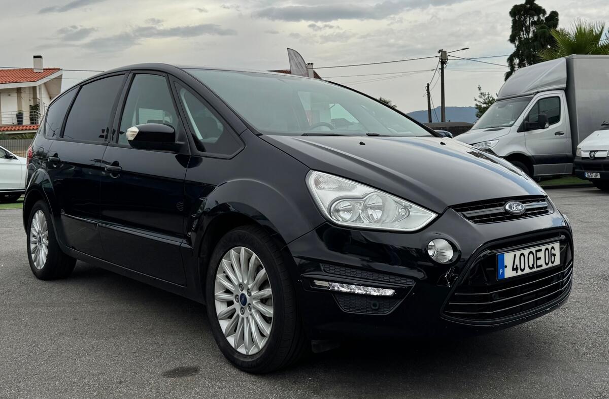 FORD S-MAX 2.2 TDCi Titanium S 7L