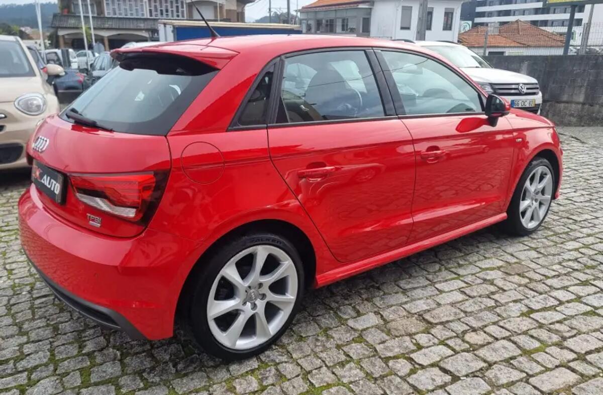 AUDI A1 1.0 TFSI S-line