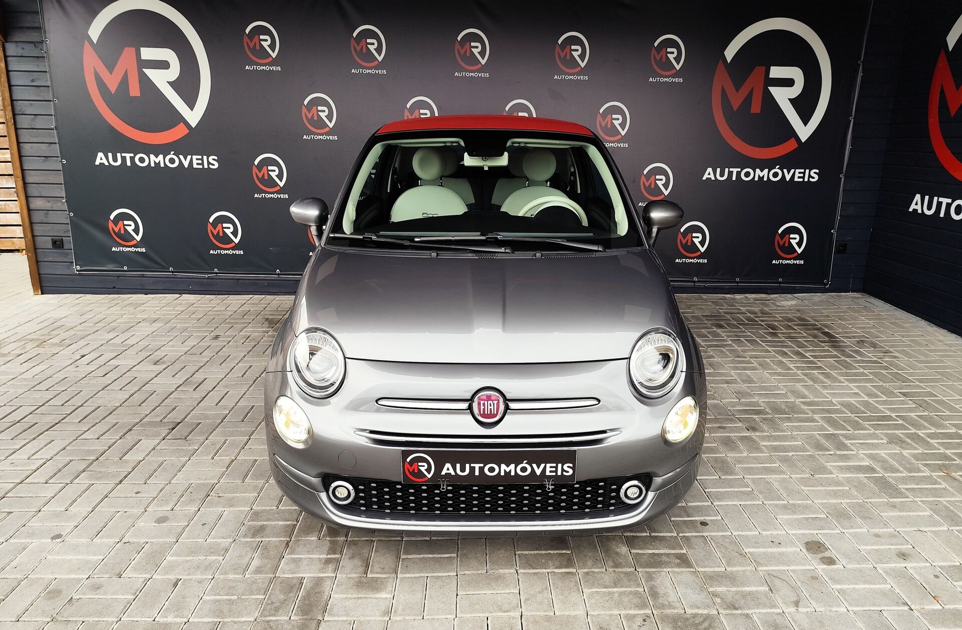 FIAT 500 C 1.0 Hybrid Lounge