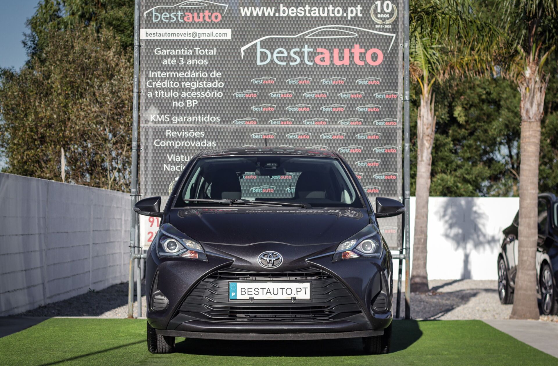 TOYOTA Yaris 1.0 VVT-i Exclusive