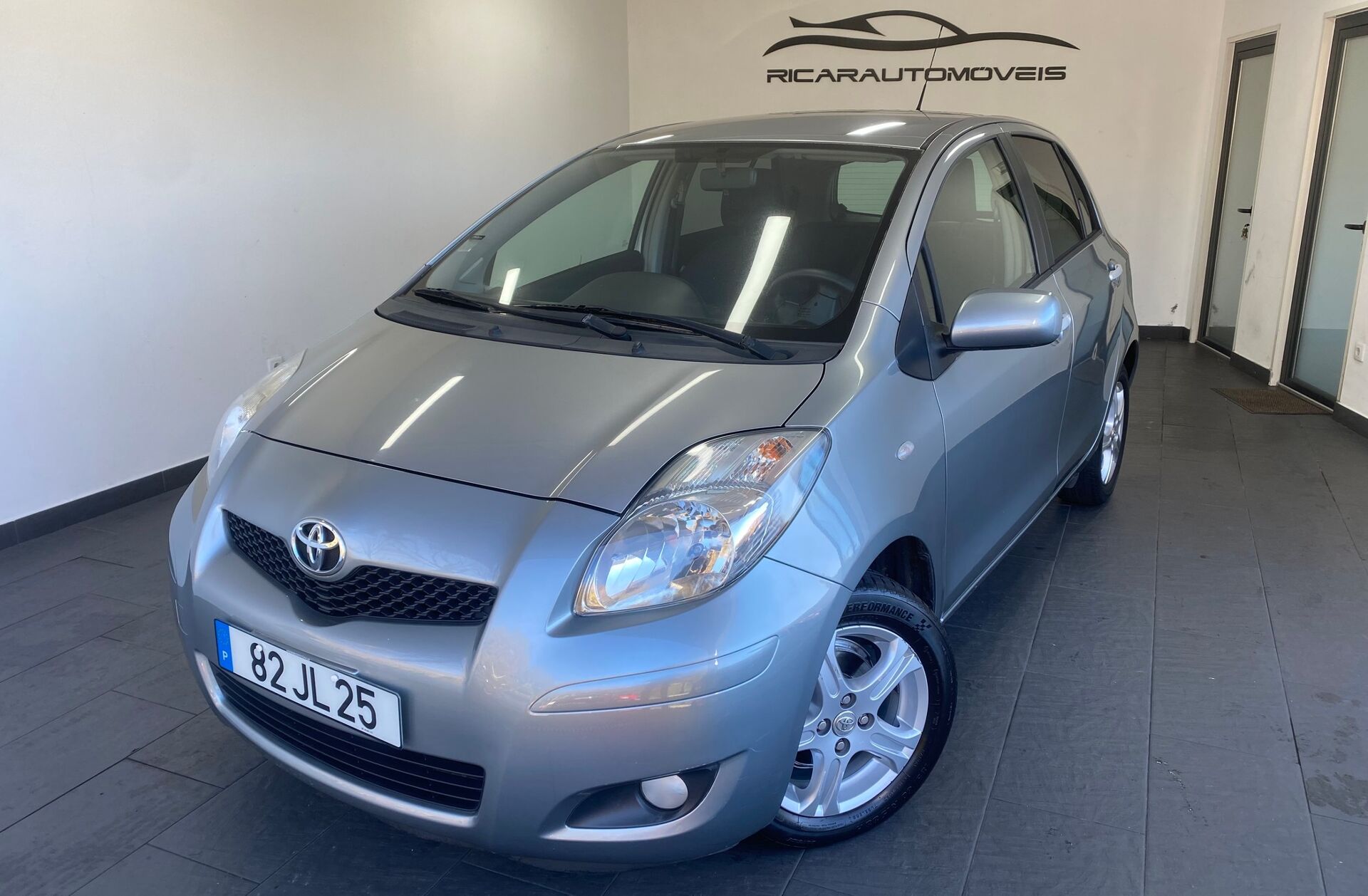 TOYOTA Yaris 1.0 VVT-i AC
