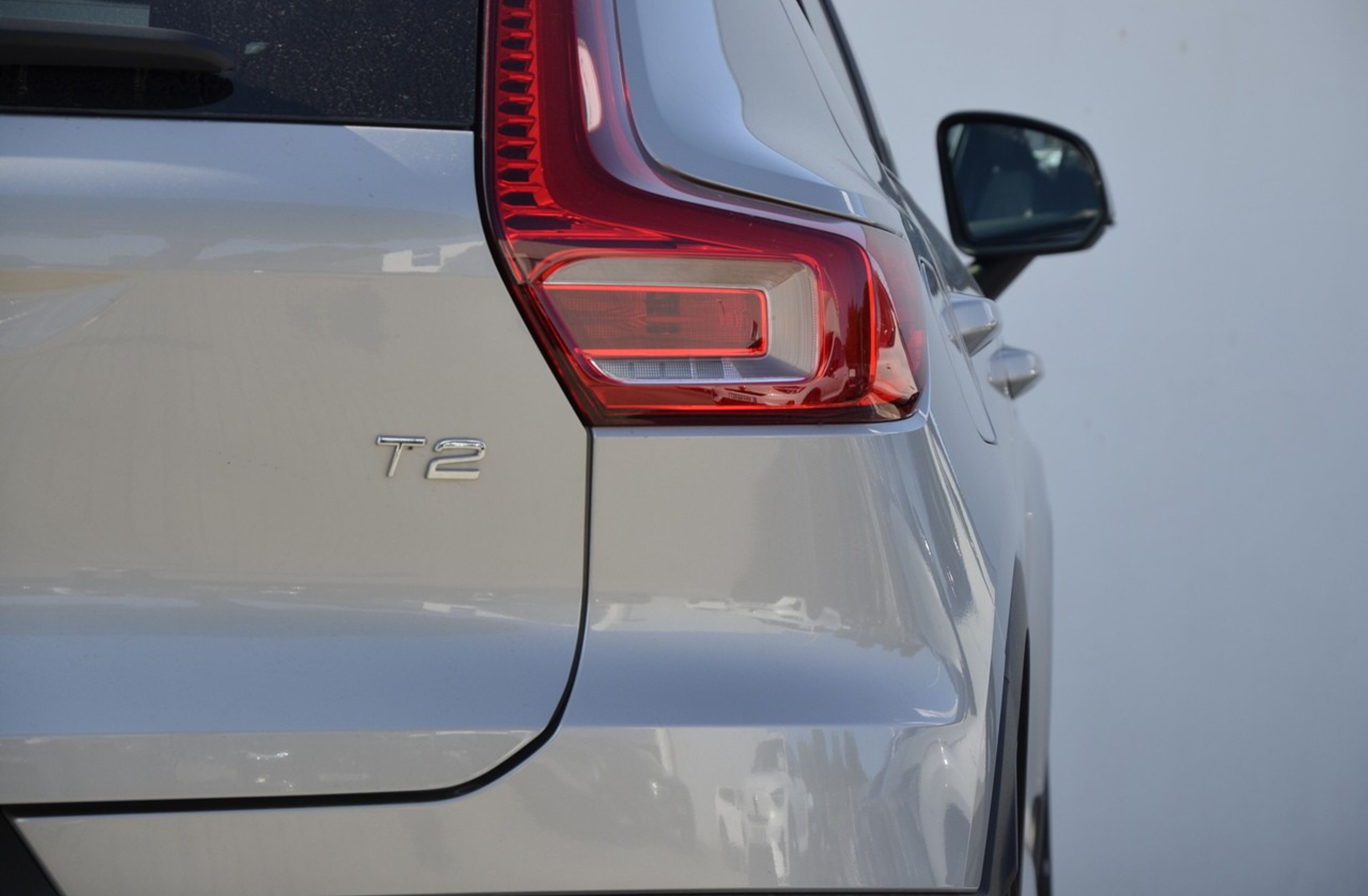 VOLVO XC40 1.5 T2 Plus Dark Auto
