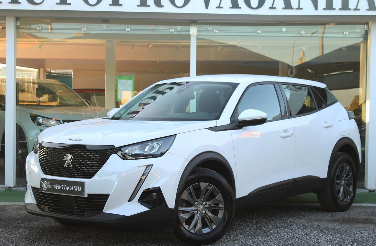 PEUGEOT 2008 1.2 PureTech Active Pack EAT8