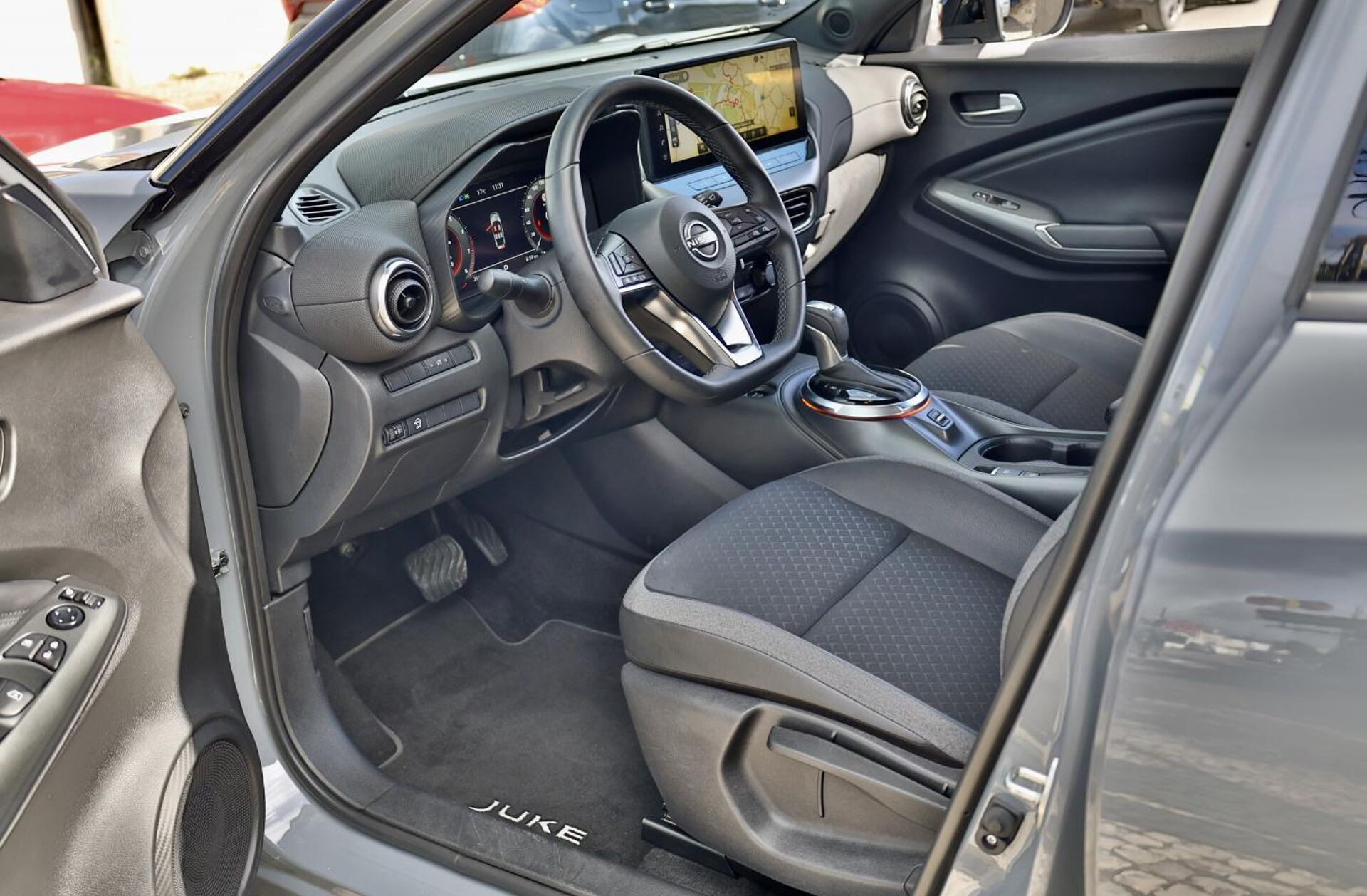 NISSAN Juke 1.0 DIG-T N-Connecta DCT