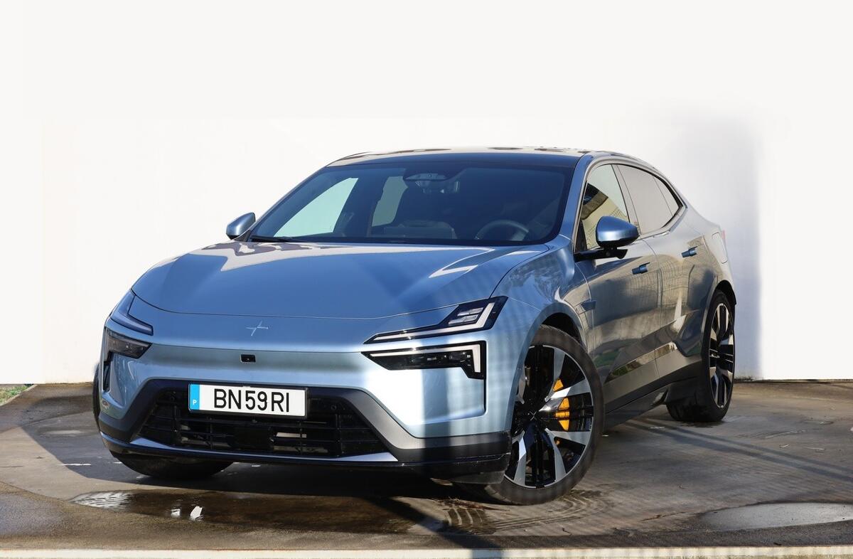 POLESTAR 4 Long Range 100 kWh Dual Motor