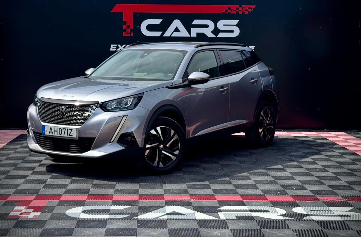 PEUGEOT 2008 1.2 PureTech Allure