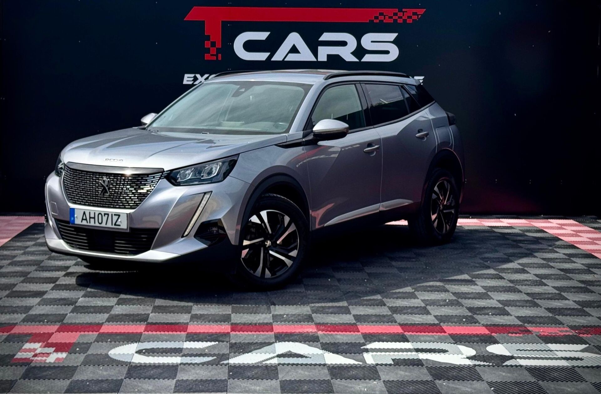 PEUGEOT 2008 1.2 PureTech Allure