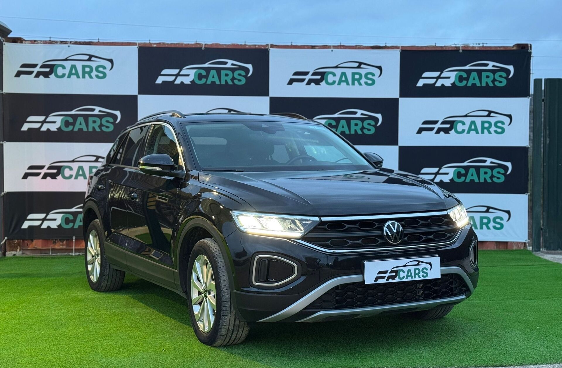 VOLKSWAGEN T-Roc 1.0 TSI Urban