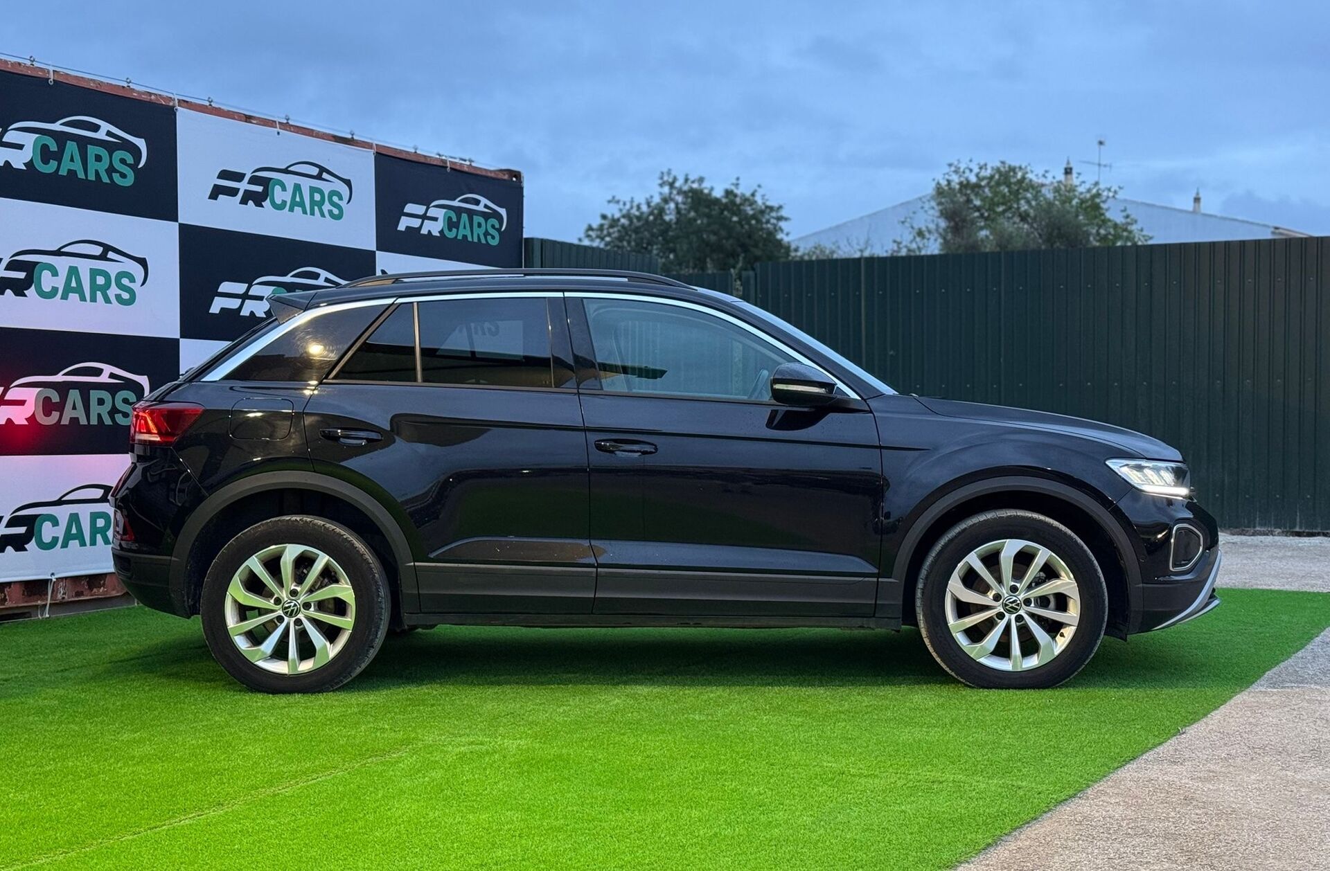 VOLKSWAGEN T-Roc 1.0 TSI Urban