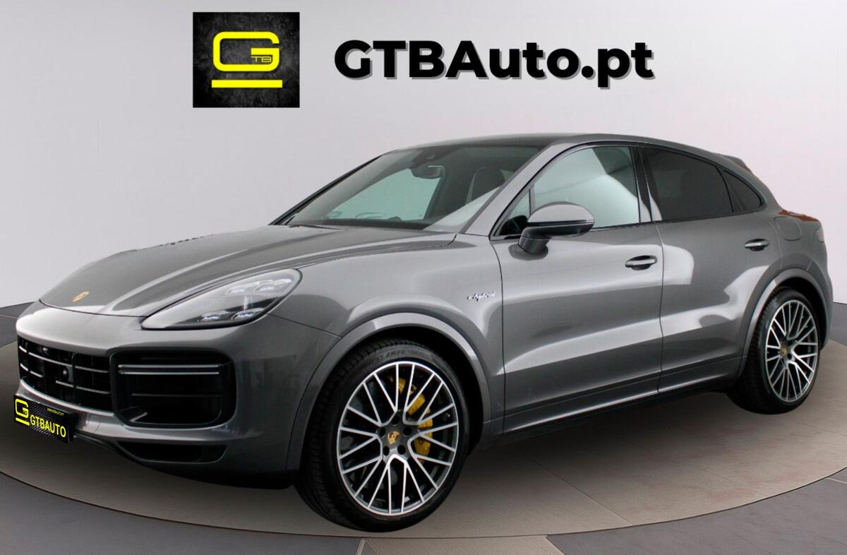 PORSCHE Cayenne Turbo