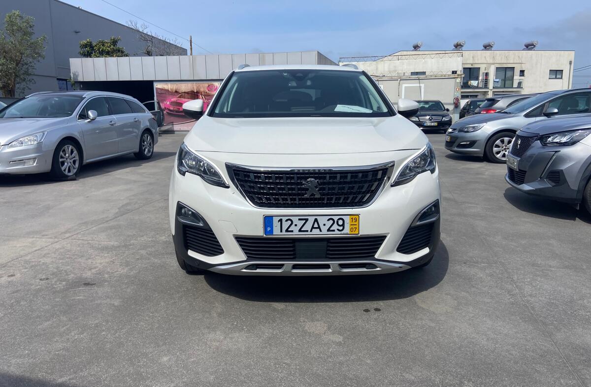PEUGEOT 3008 1.5 BlueHDi Allure