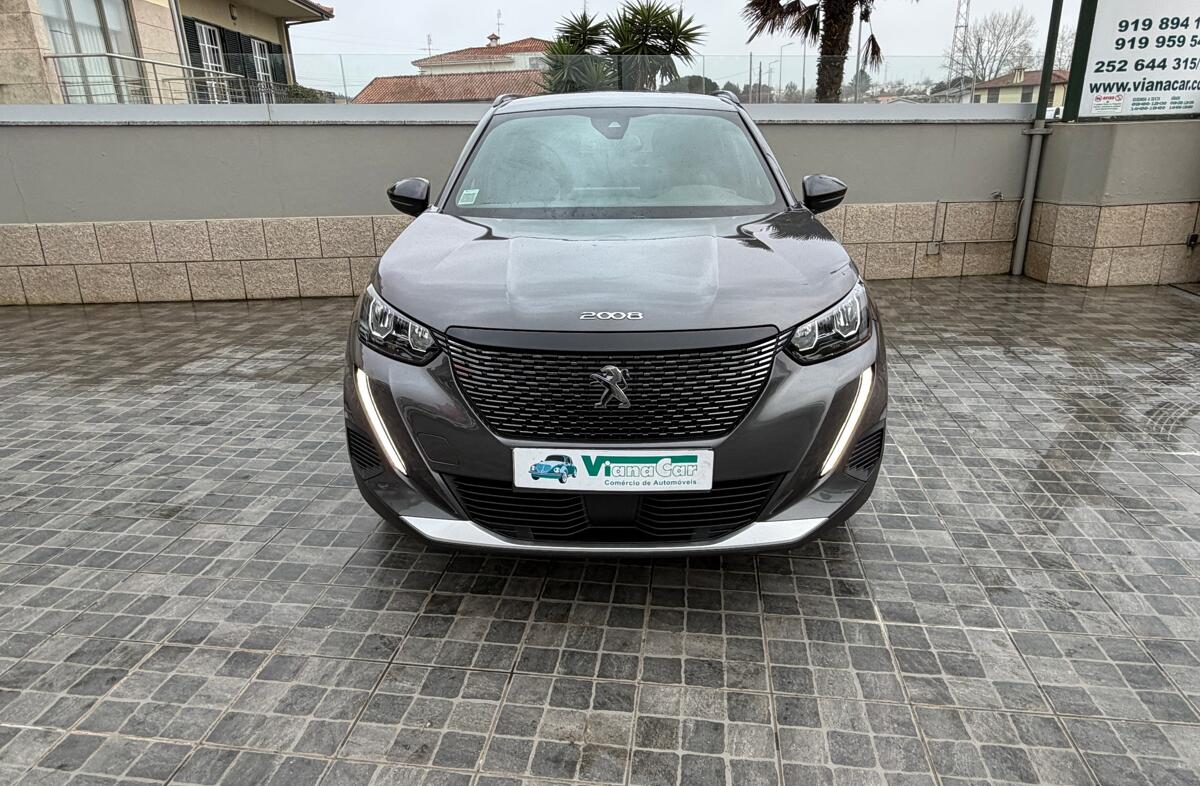 PEUGEOT 2008 1.2 PureTech Allure Pack