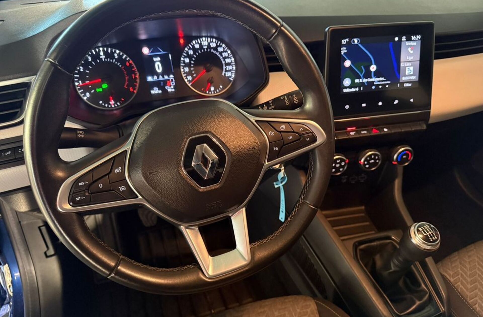 RENAULT Clio 1.0 TCe Limited