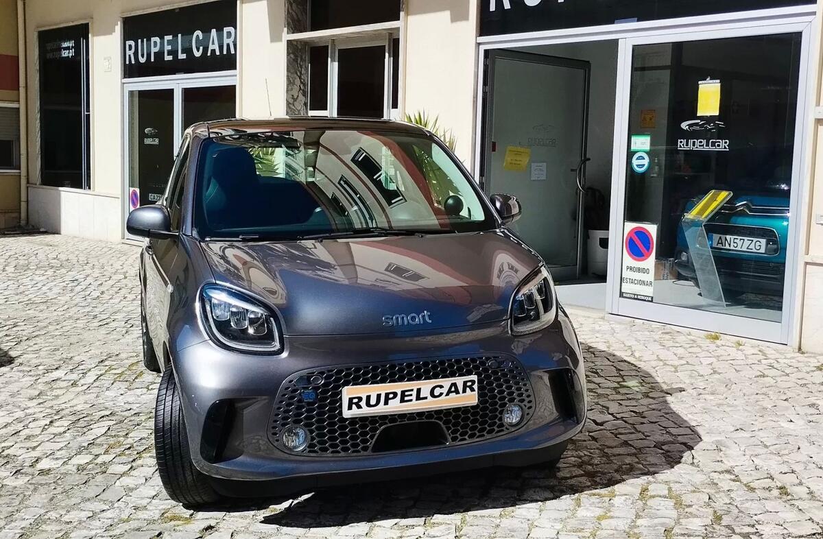 SMART Forfour EQ Pulse