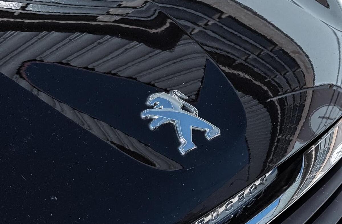 PEUGEOT 2008 1.6 BlueHDi Active